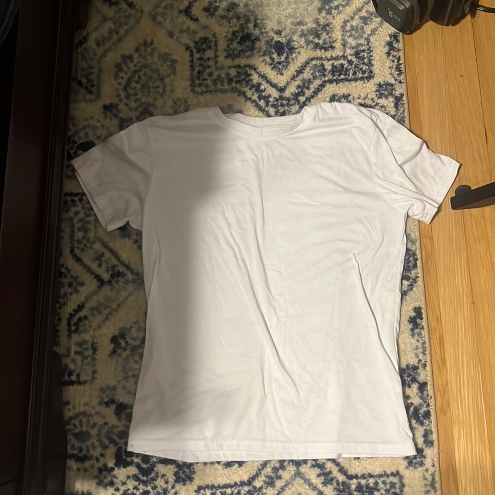 White lightweight tea size medium